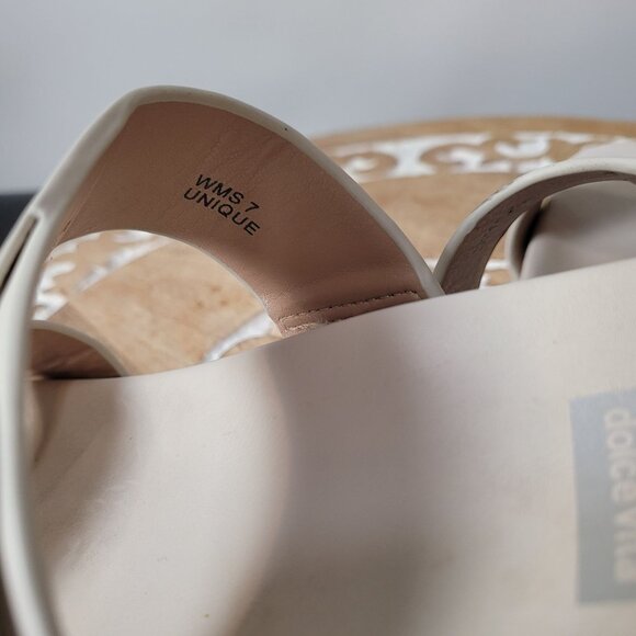 Dv Dolce Vita Womens Beige Buckle Slide Sandals Size 7 Faux Leather Casual Slip- - Picture 4 of 11